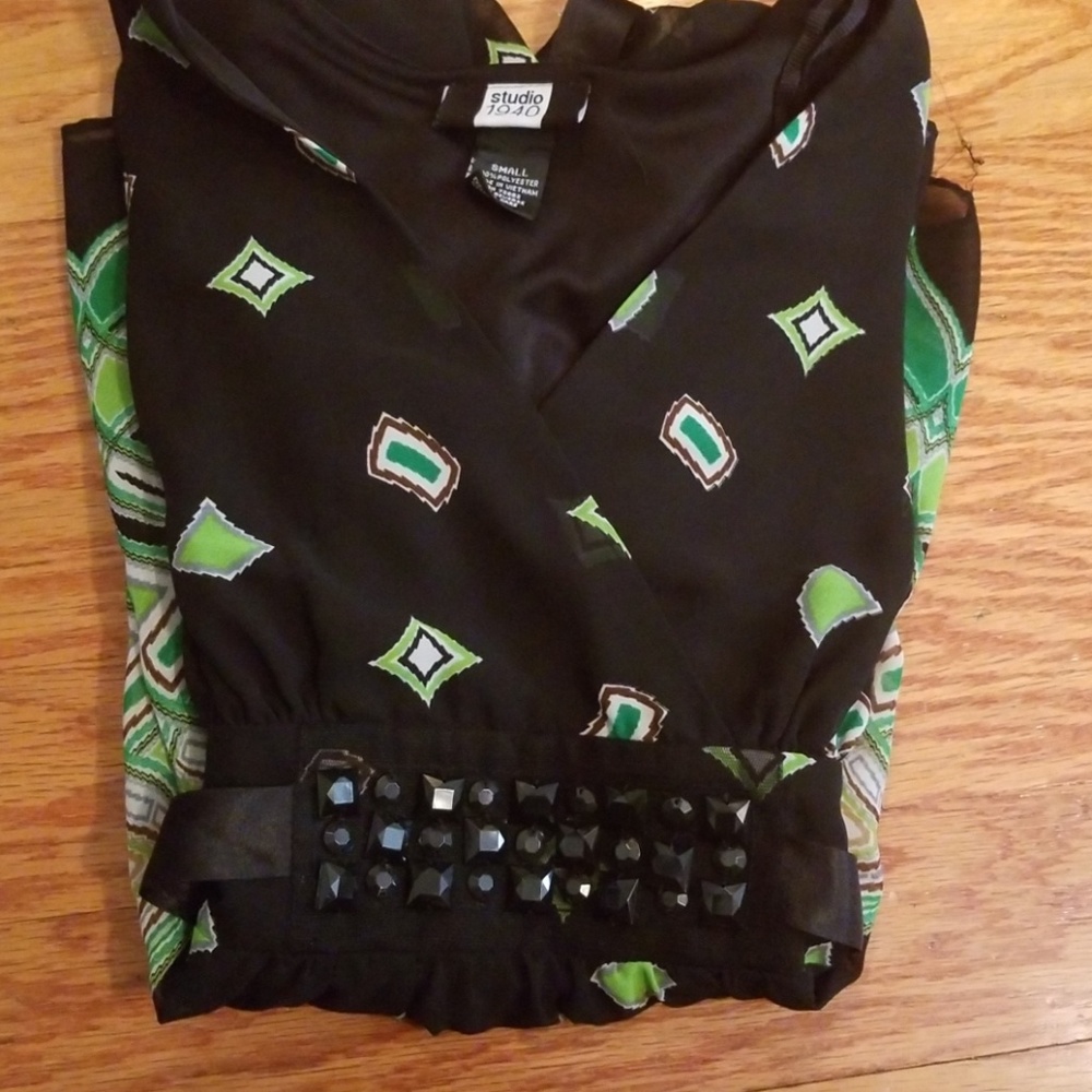 Top - Picture 4 of 4